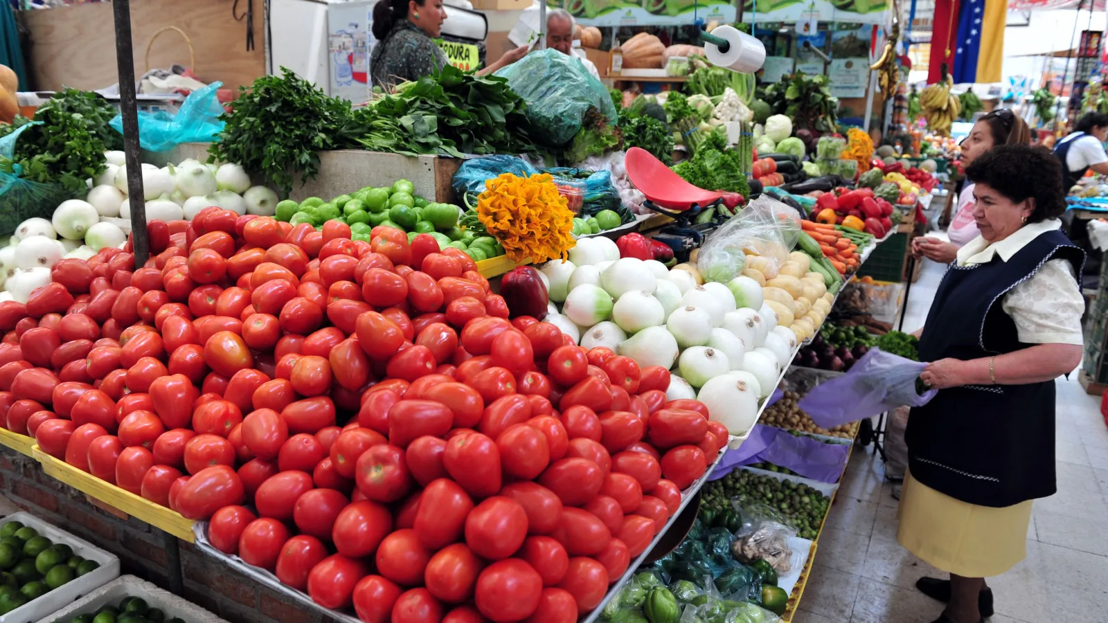 reasons to move to Mexico - cost of living